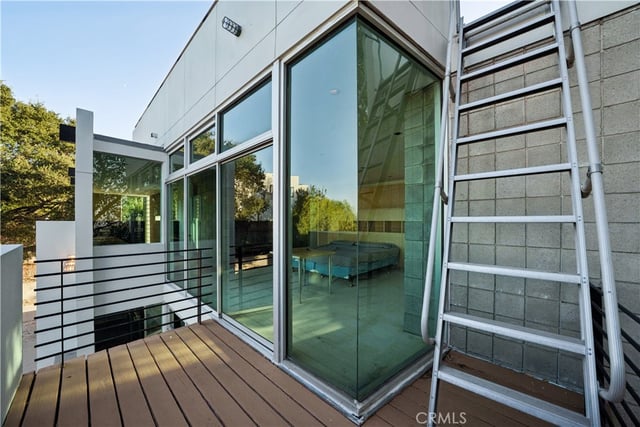 3800 Sunswept, Studio City, CA 91604 — photo 23 of 32