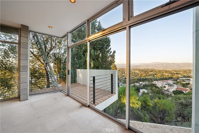 3800 Sunswept, Studio City, CA 91604 — photo 26 of 32
