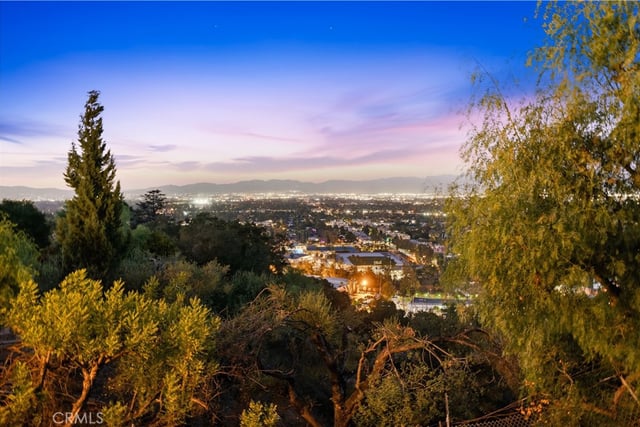 3800 Sunswept, Studio City, CA 91604 — photo 6 of 32