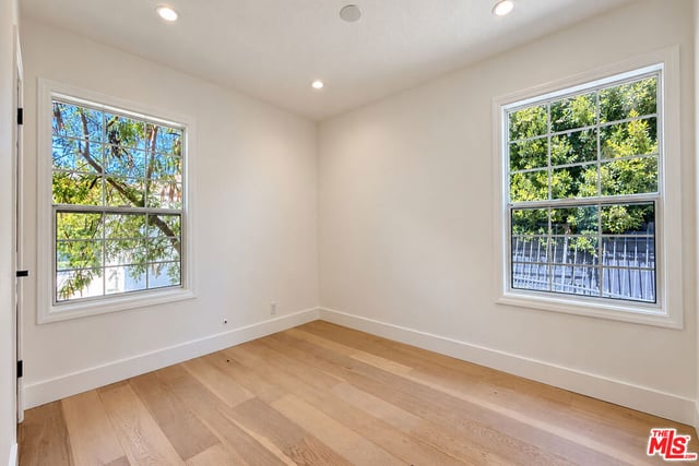5143 Newcastle Avenue, Encino, CA 91316 — photo 19 of 33