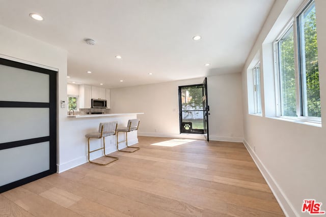 5143 Newcastle Avenue, Encino, CA 91316 — photo 27 of 33