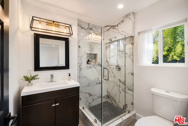 5143 Newcastle Avenue, Encino, CA 91316 — photo 29 of 33