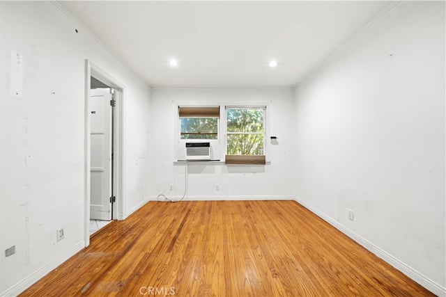 911 21st Street B, Santa Monica, CA 90403 — photo 4 of 44