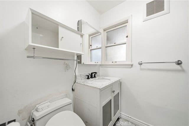 911 21st Street B, Santa Monica, CA 90403 — photo 9 of 44