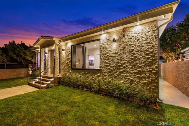 1524 19th, Santa Monica, CA 90404 — photo 4 of 75