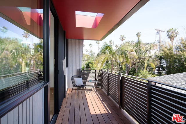 2412 Bryan Avenue, Venice, CA 90291 — photo 8 of 27