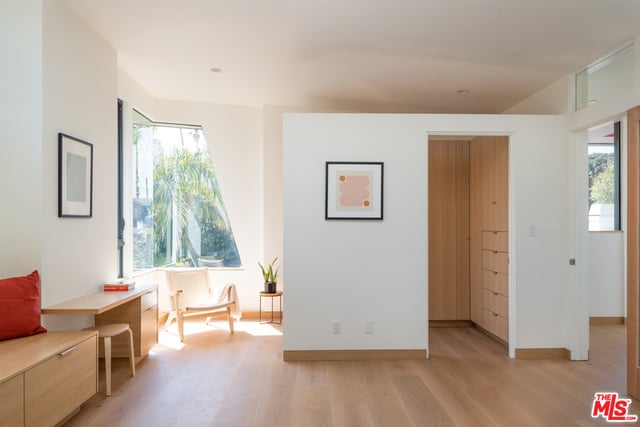 2412 Bryan Avenue, Venice, CA 90291 — photo 9 of 27