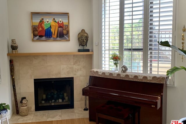 720 Huntley Drive 104, West Hollywood, CA 90069 — photo 6 of 20