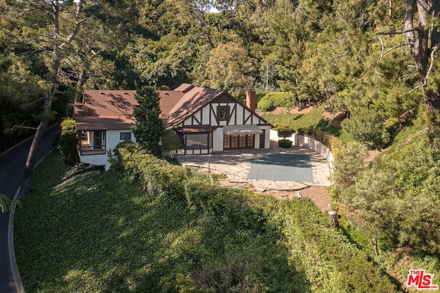 1116 Calle Vista Drive, Beverly Hills, CA 90210 — photo 2 of 7